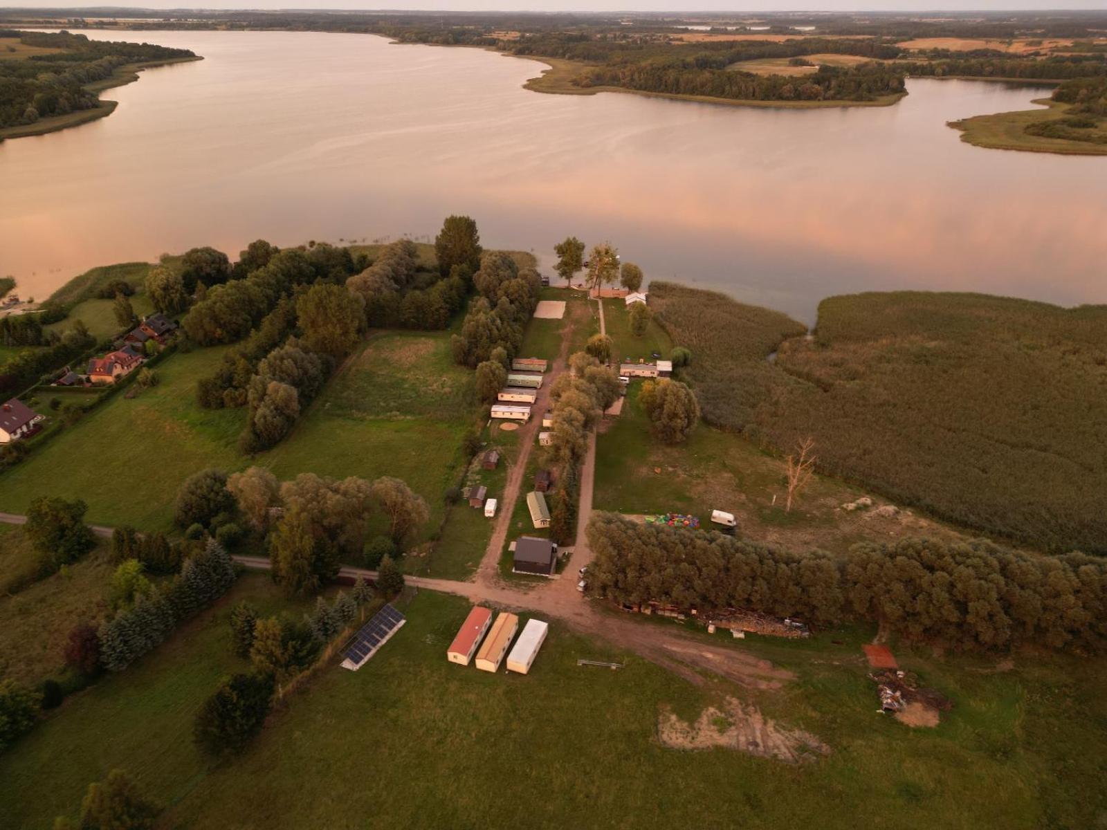 הוילה Myślibórz Osrodek Wypoczynkowy "Marina Rozbejko" מראה חיצוני תמונה